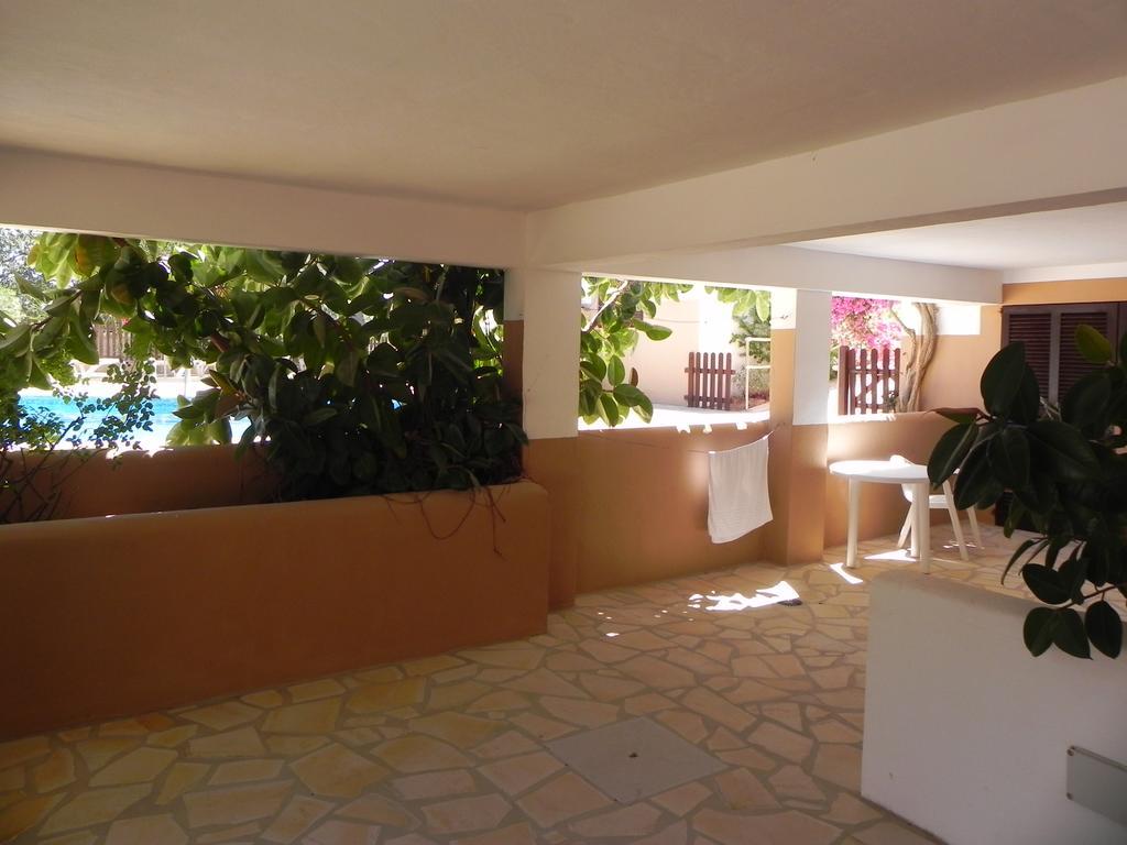 Viviendas Turisticas Vacacionales Allida Playa Migjorn Bagian luar foto