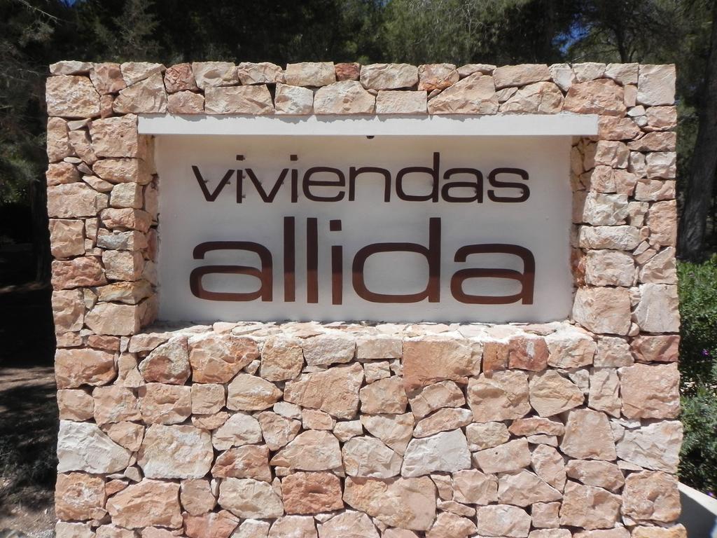 Viviendas Turisticas Vacacionales Allida Playa Migjorn Bagian luar foto
