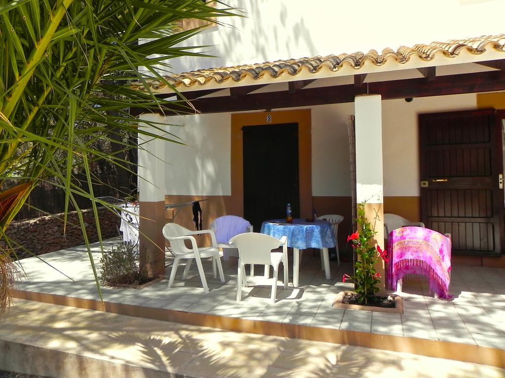 Viviendas Turisticas Vacacionales Allida Playa Migjorn Bagian luar foto