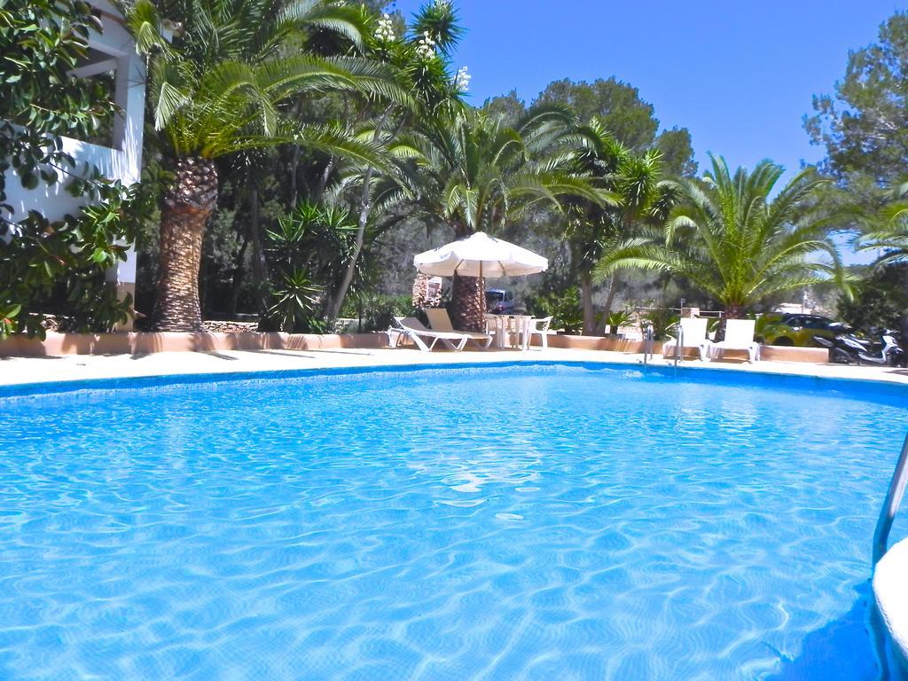 Viviendas Turisticas Vacacionales Allida Playa Migjorn Bagian luar foto